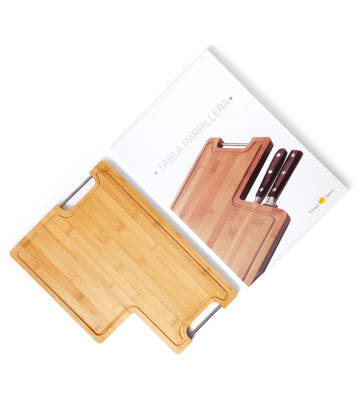 Tabla de bamboo con set de cuchillos